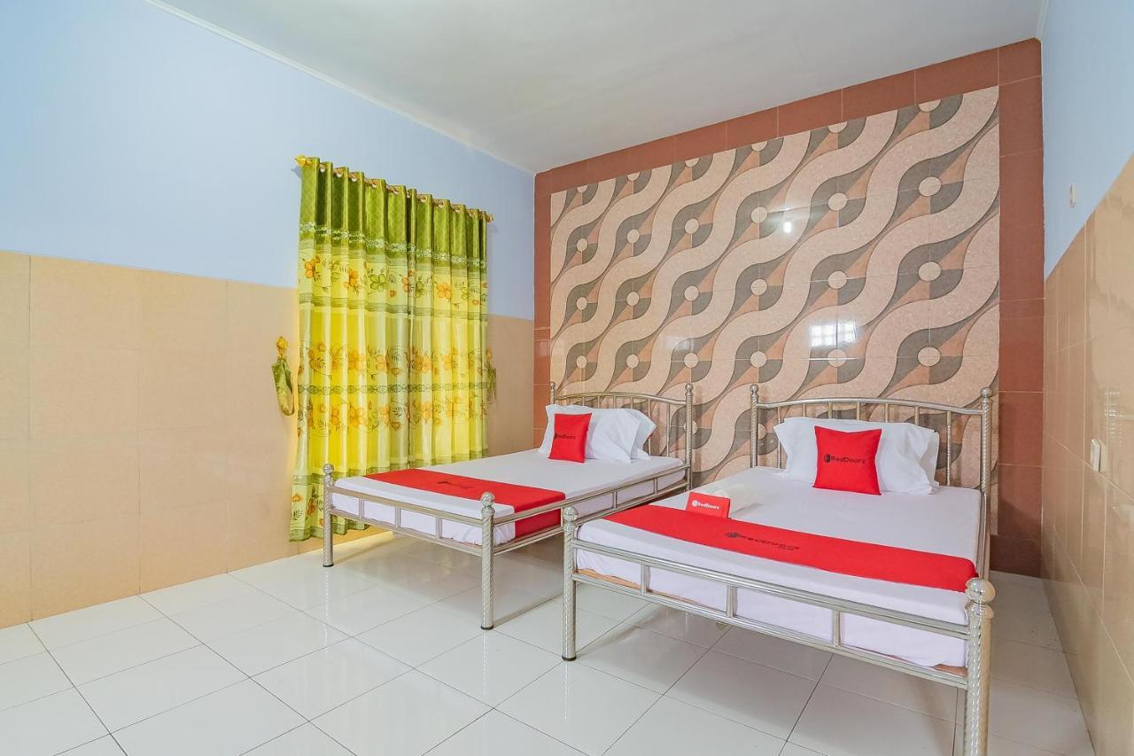 RedDoorz Syariah @ Tambak Mekar Street Subang Hotel Djalantjagak Bagian luar foto