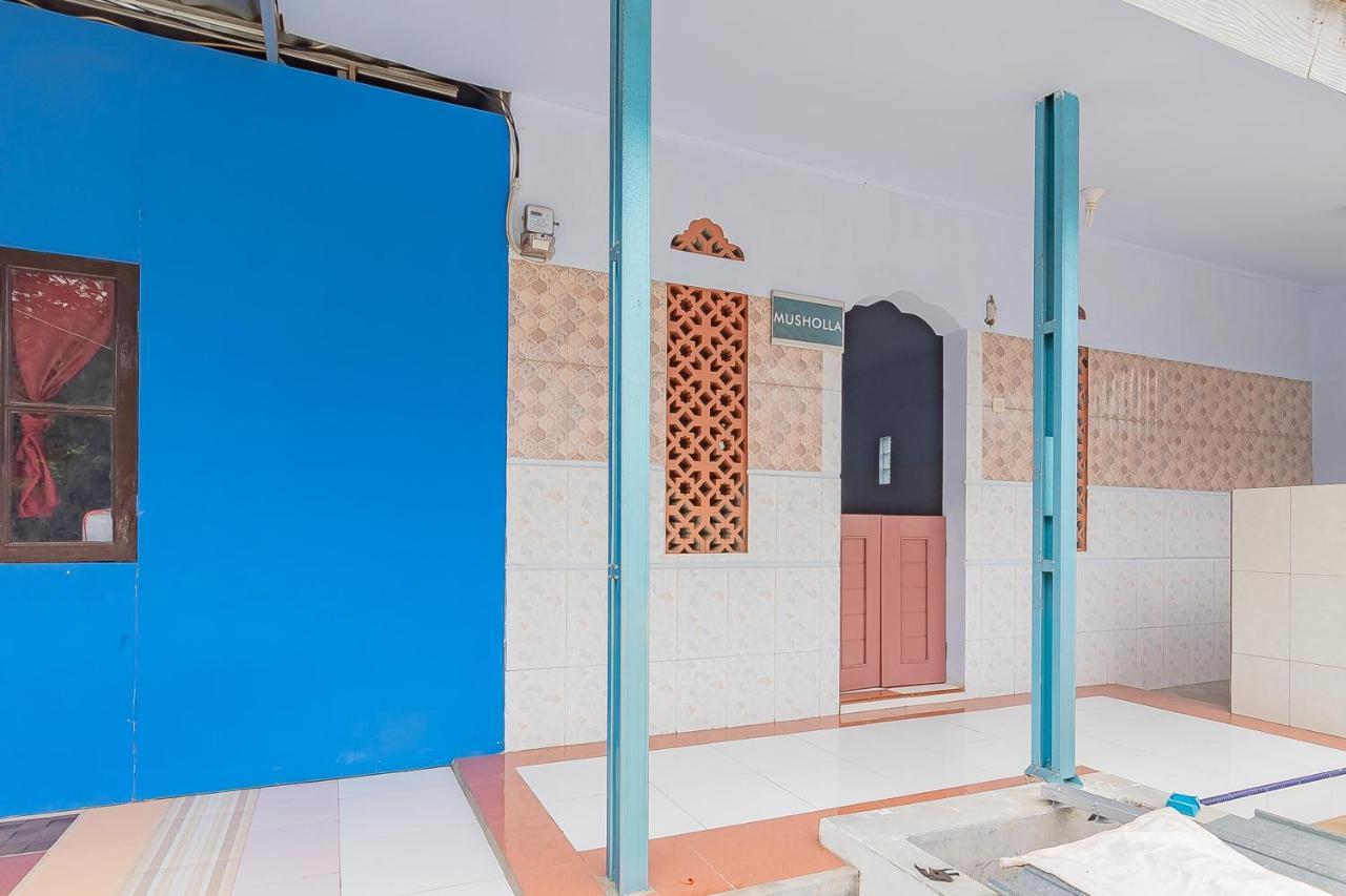 RedDoorz Syariah @ Tambak Mekar Street Subang Hotel Djalantjagak Bagian luar foto