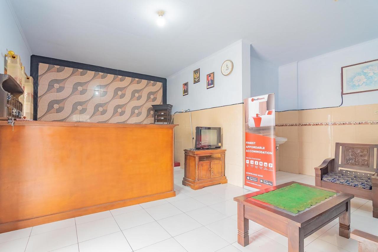 RedDoorz Syariah @ Tambak Mekar Street Subang Hotel Djalantjagak Bagian luar foto