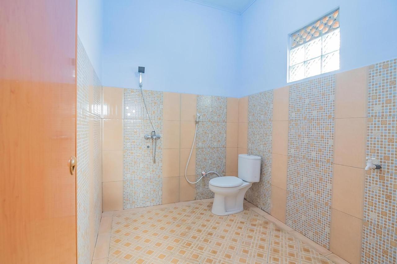 RedDoorz Syariah @ Tambak Mekar Street Subang Hotel Djalantjagak Bagian luar foto